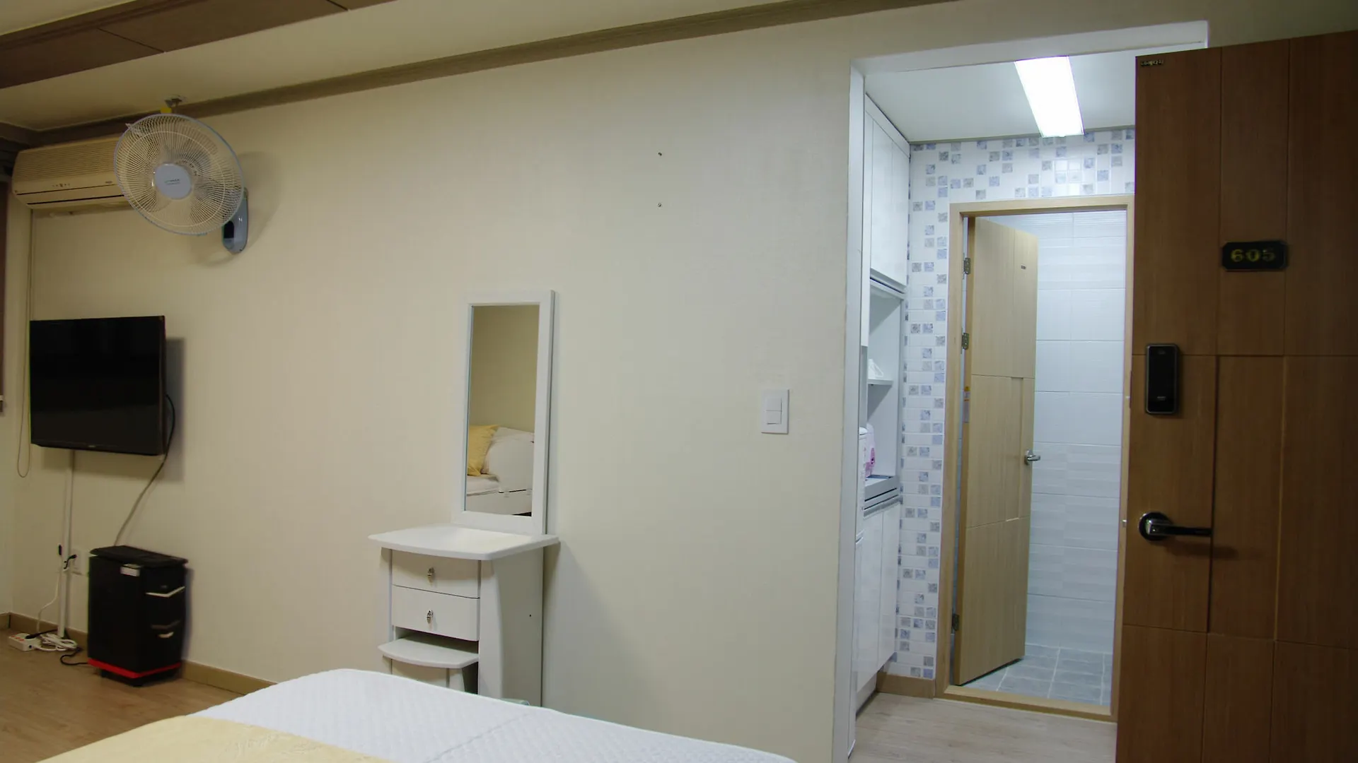 Hotel Grand Field Residence Hostel Seoul