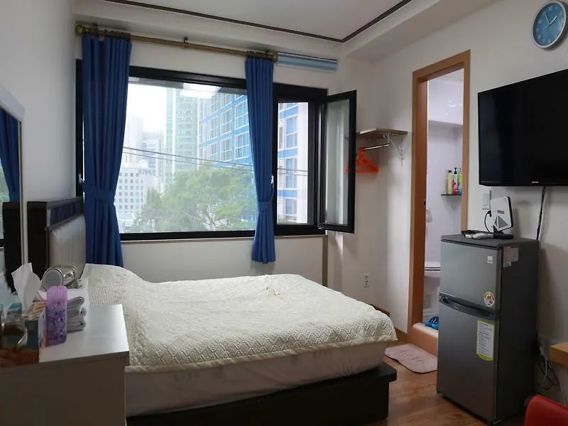 Grand Field Residence Hostel Seoul Hotel