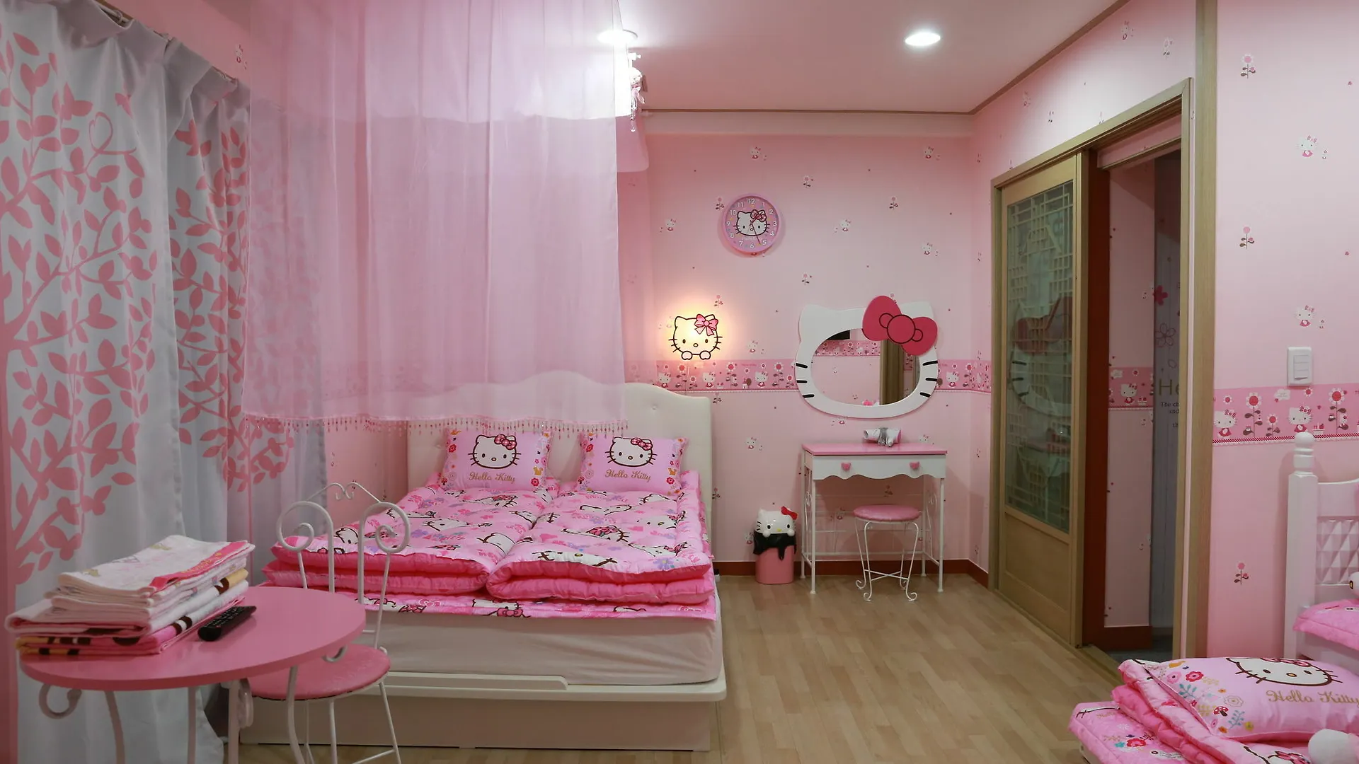 Grand Field Residence Hostel Seoul 2*,