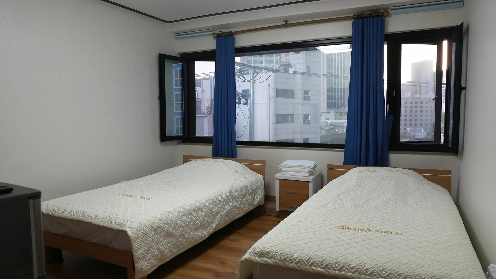 Grand Field Residence Hostel Seoul 2*,