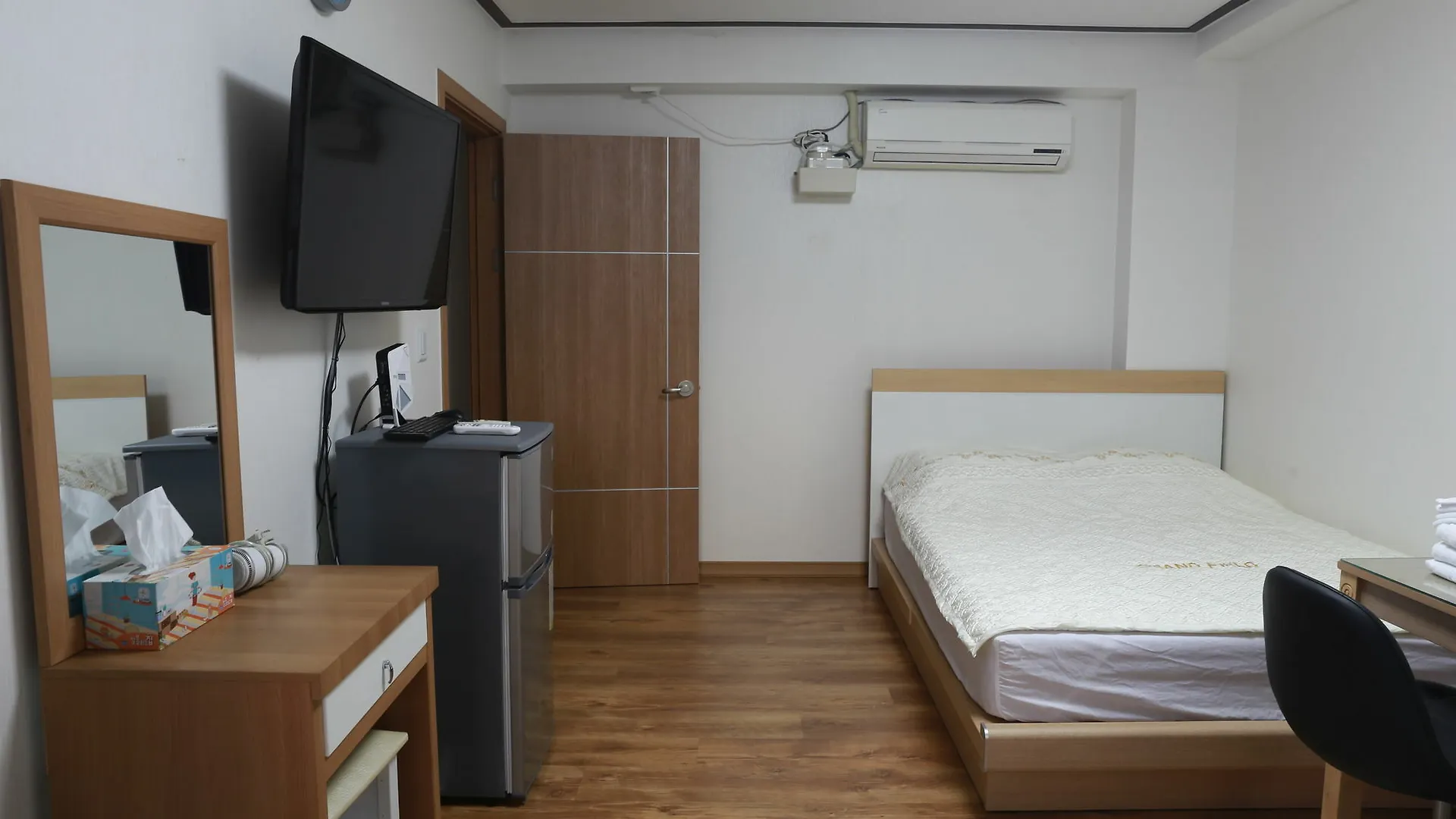 Grand Field Residence Hostel Seoul