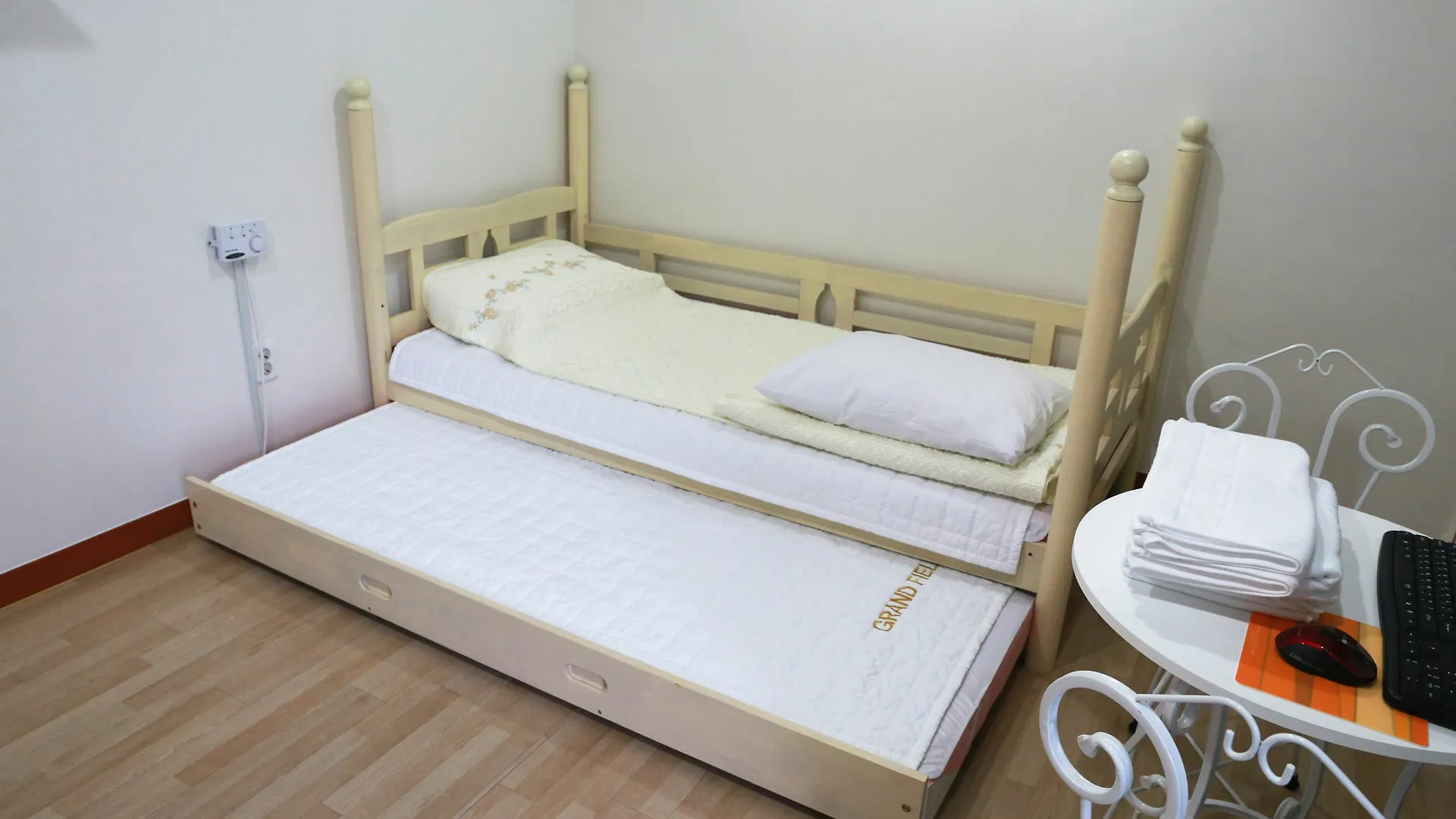 Grand Field Residence Hostel Seoul Hotel