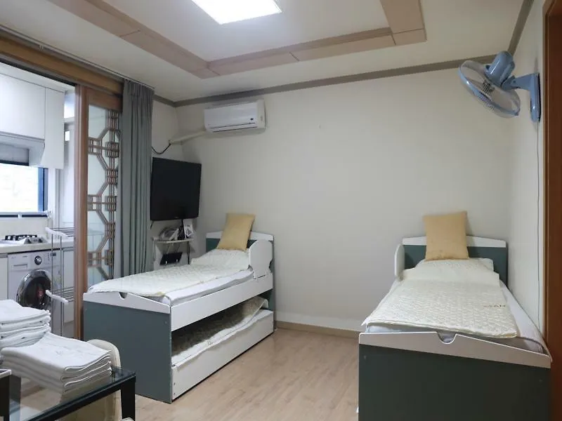 Grand Field Residence Hostel Seoul Hotel