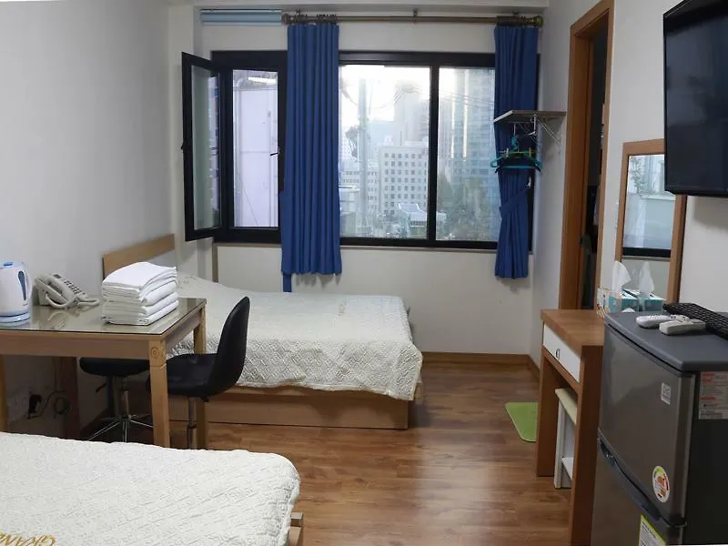 Grand Field Residence Hostel Seoul