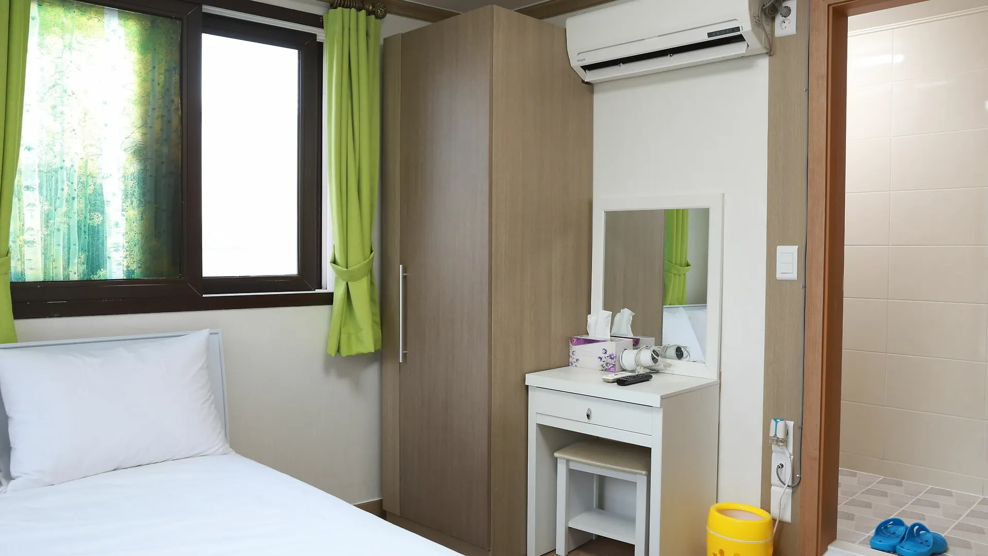 Grand Field Residence Hostel Seoul 2*,  Südkorea