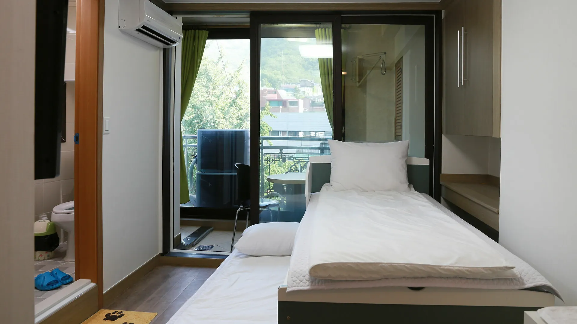 Hotel Grand Field Residence Hostel Seoul